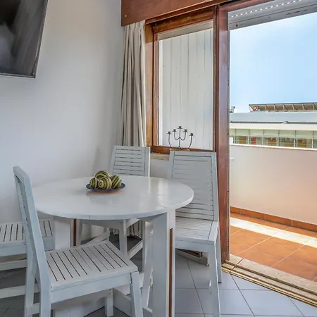 Apartment Magnific Sea View